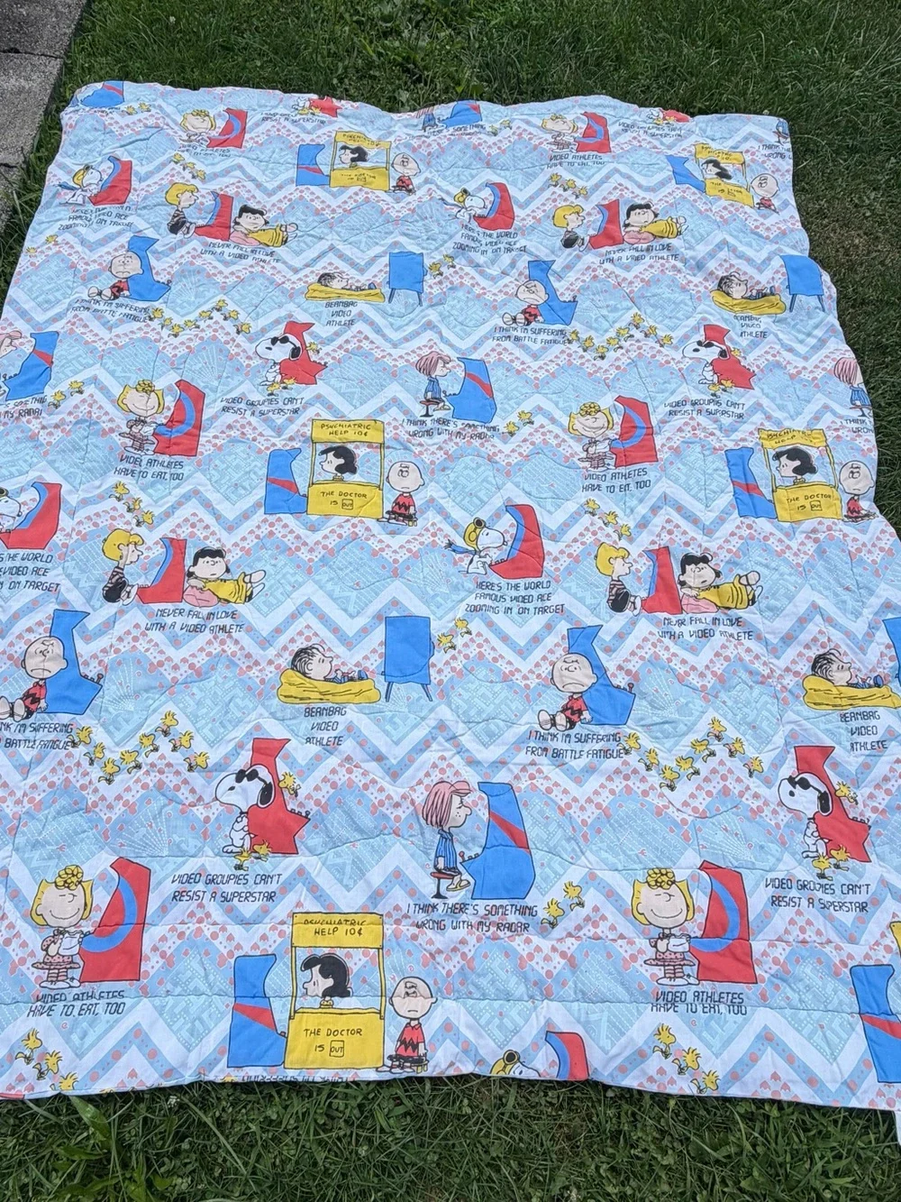 Vintage 1971 Peanuts Snoopy Charlie Brown & Gang Video Game Comforter